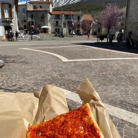 Monte Amaro Con Camino, Terrazzo E Giardino Apartment